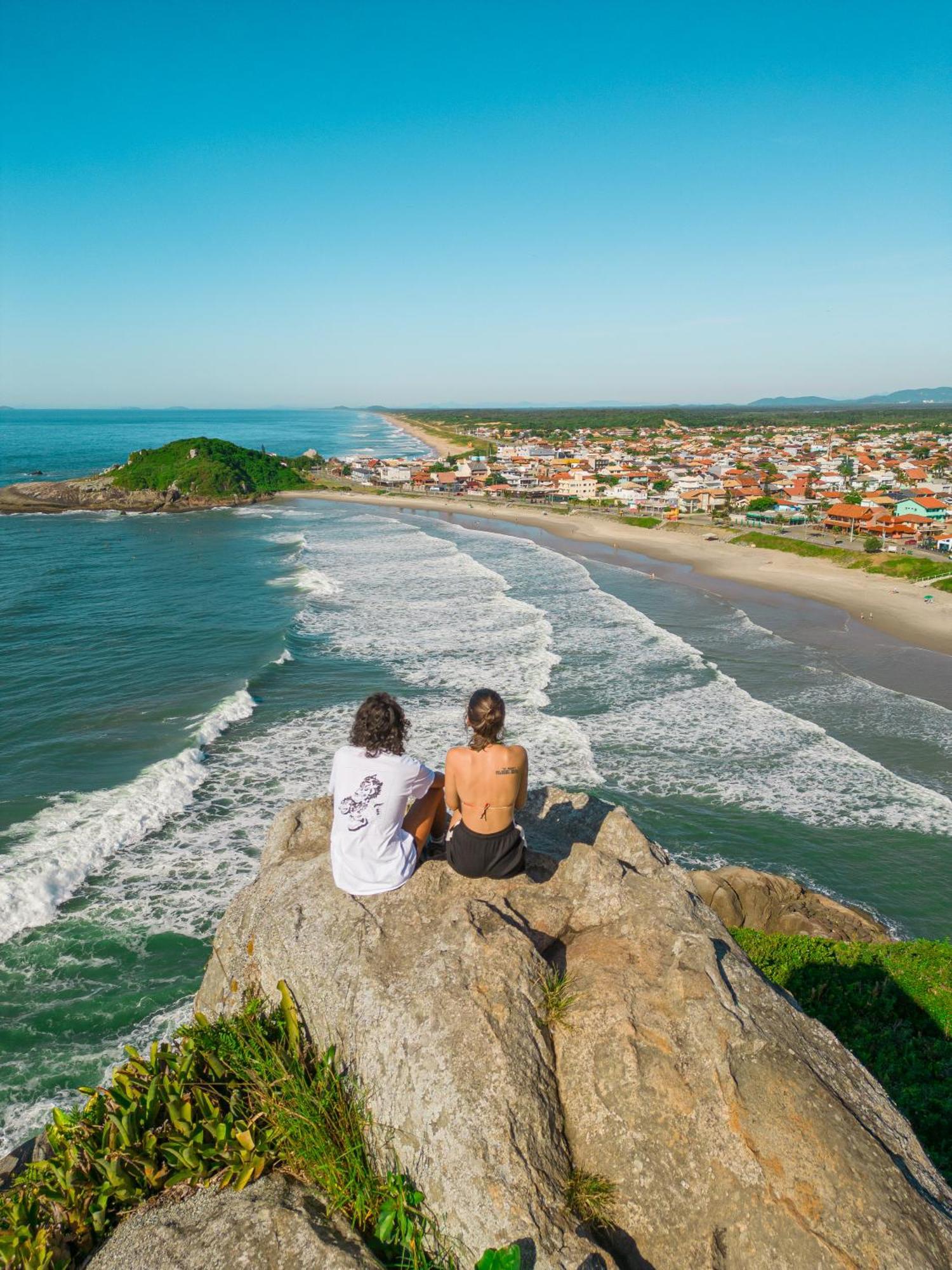 Babitonga Hostel - 100M Da Prainha Sao Francisco do Sul Exteriör bild